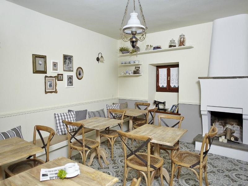 Kastro Hotel
