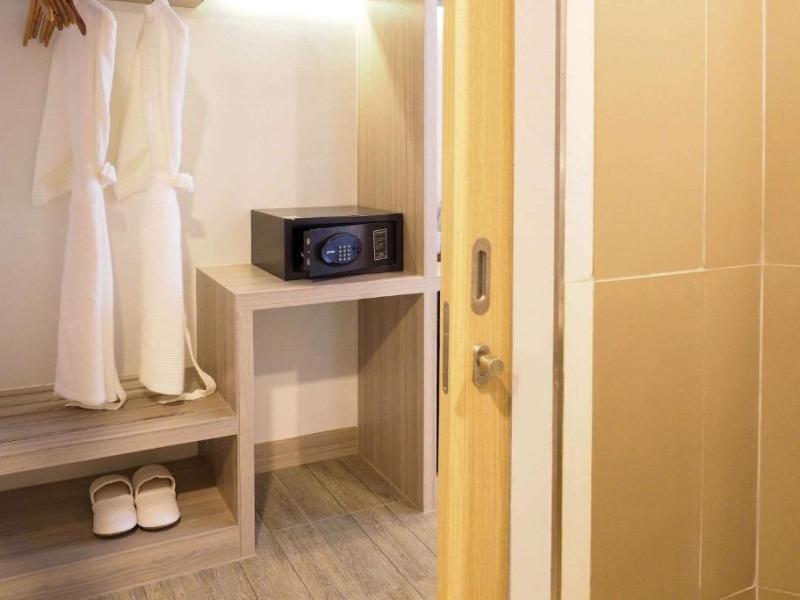 Clarion Hotel Patong Beach