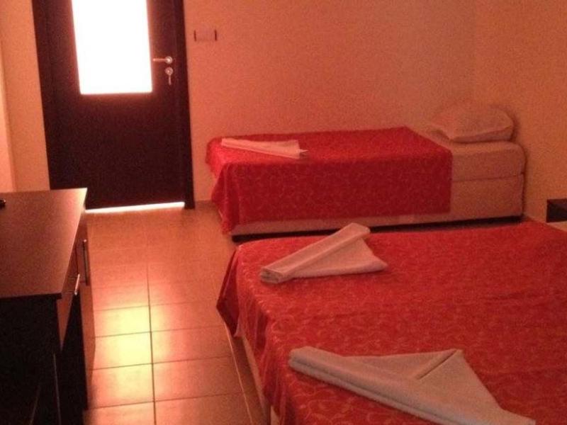 Palm Residence Deluxe Studios