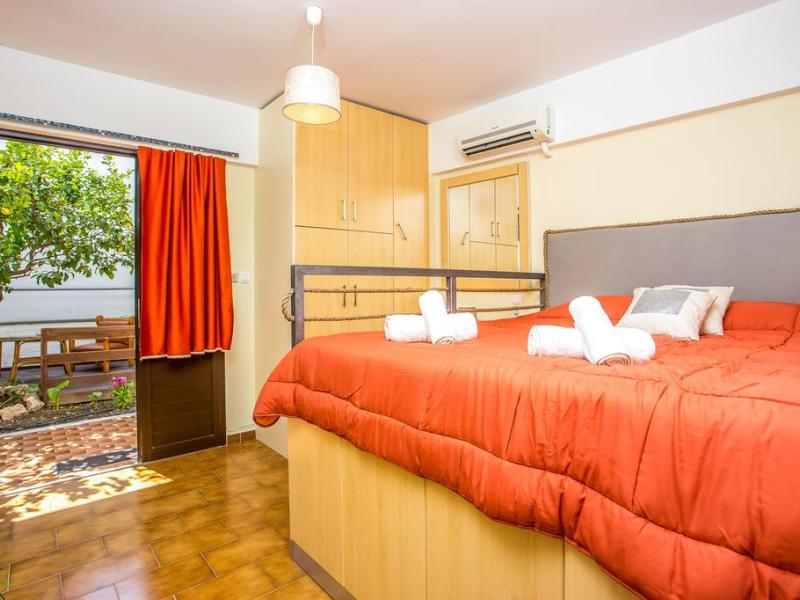 Takis Hotel Apartments