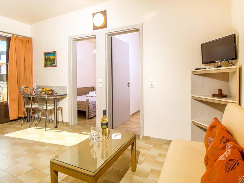 Takis Hotel Apartments