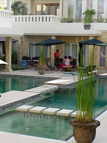 Bali Court Hotel & Apartments