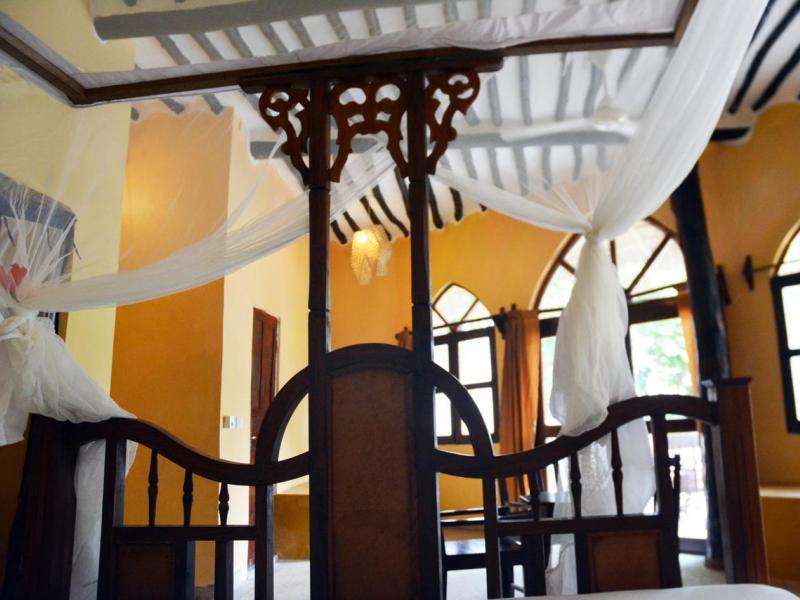 Royal Mandarin Hotel And Resort