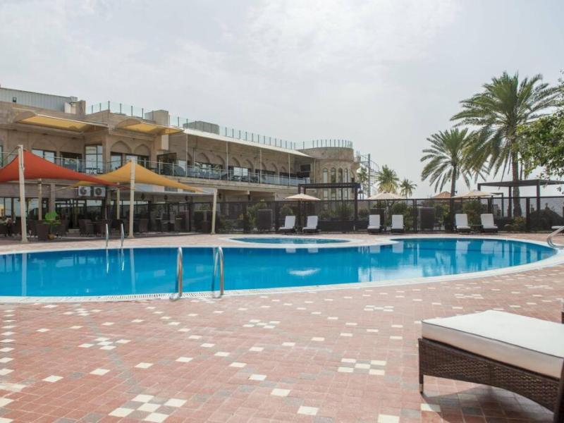 Al Qurum Resort