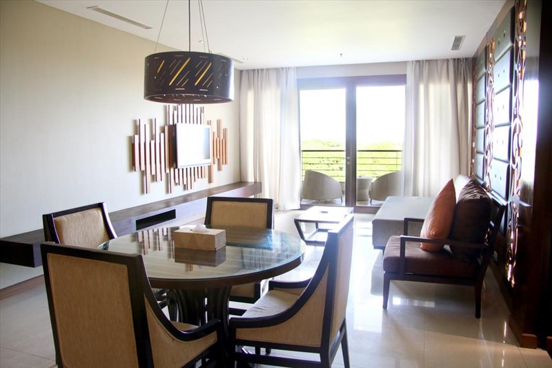 Vouk Hotel & Suites