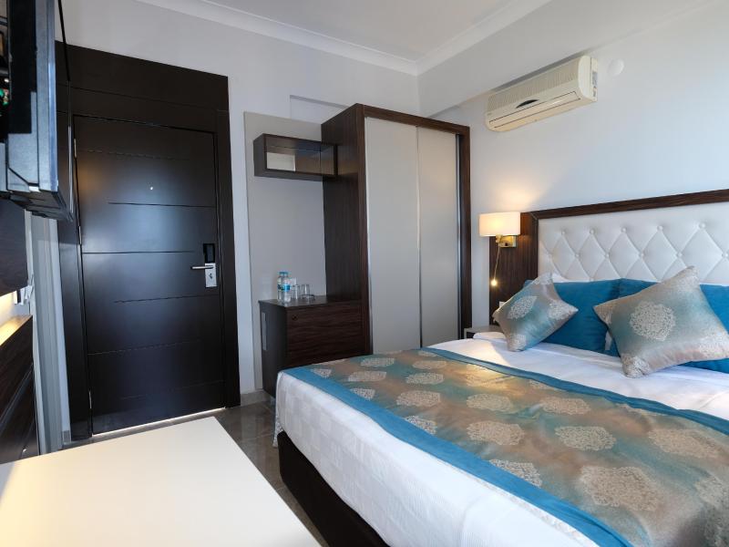 Cleopatra Golden Beach Hotel