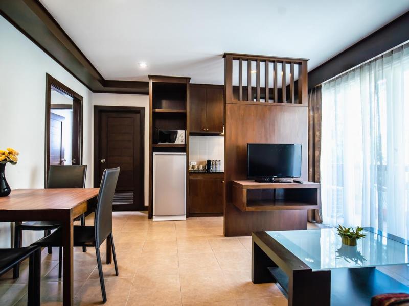 Ratana Apart-Hotel at Chalong