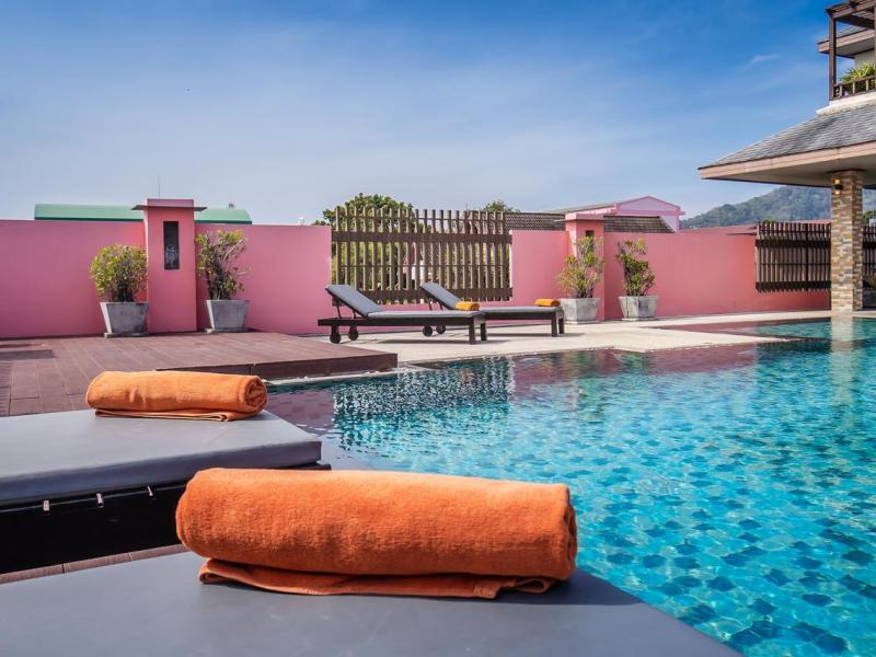 Ratana Apart-Hotel at Chalong