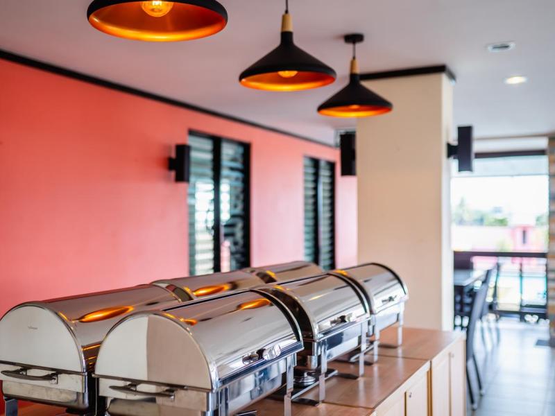 Ratana Apart-Hotel at Chalong