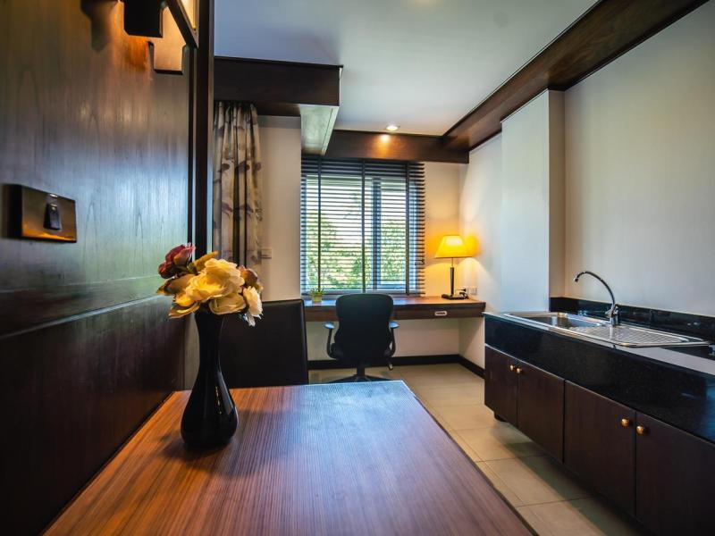 Ratana Apart-Hotel at Chalong