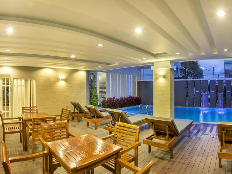 Ratana Apart-Hotel at Rassada