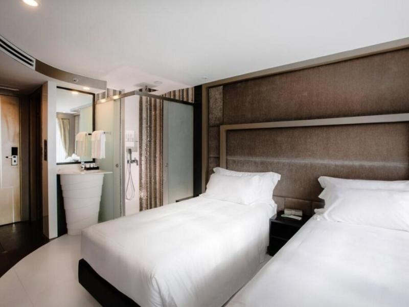 Azure Hotel Pattaya