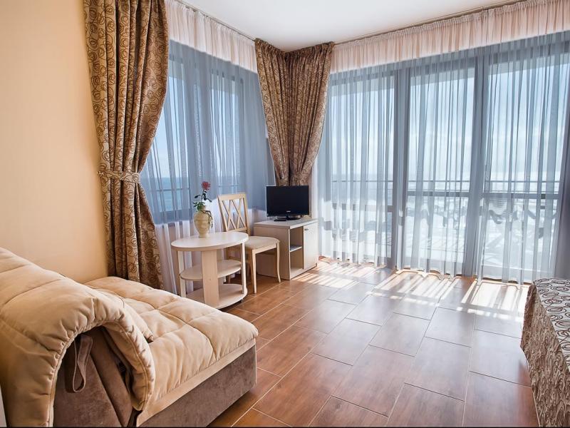 Актер (в Мисхоре)