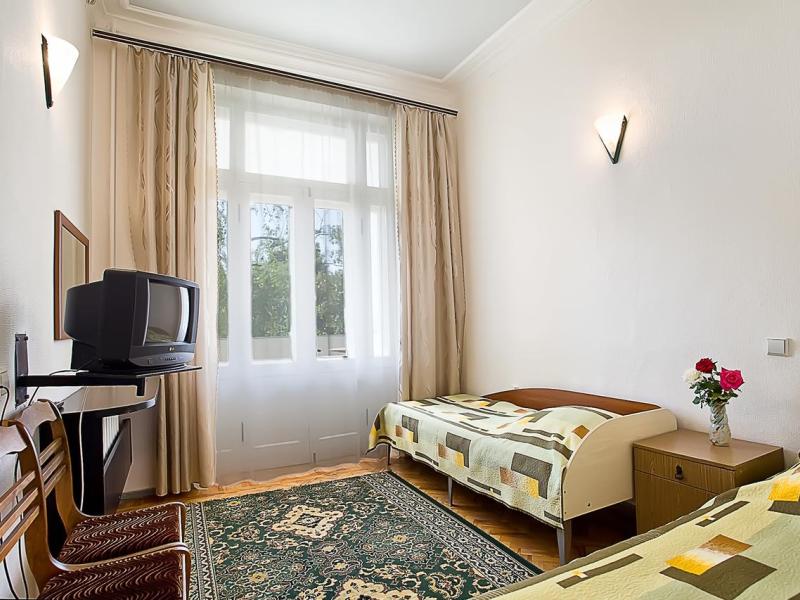 Актер (в Мисхоре)