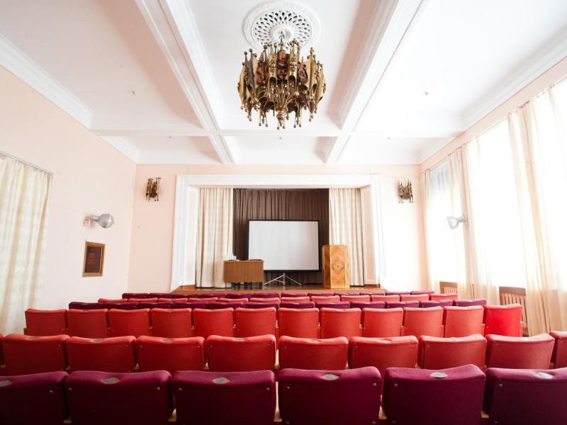 Актер (в Мисхоре)