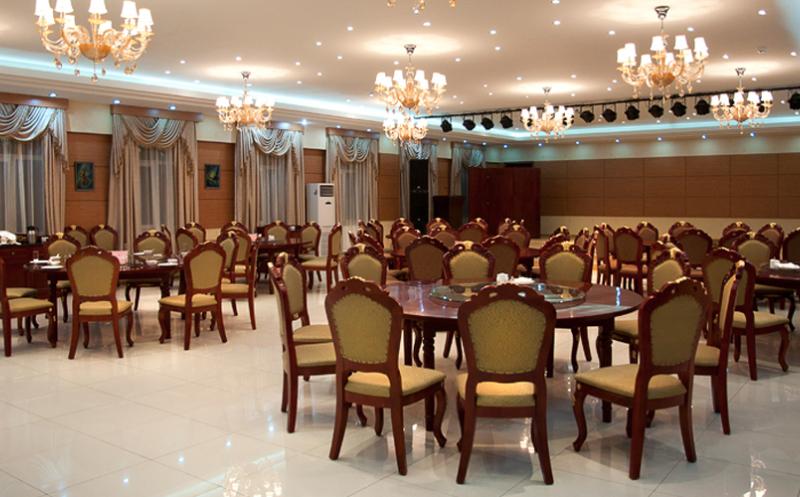 Fund Hotel
