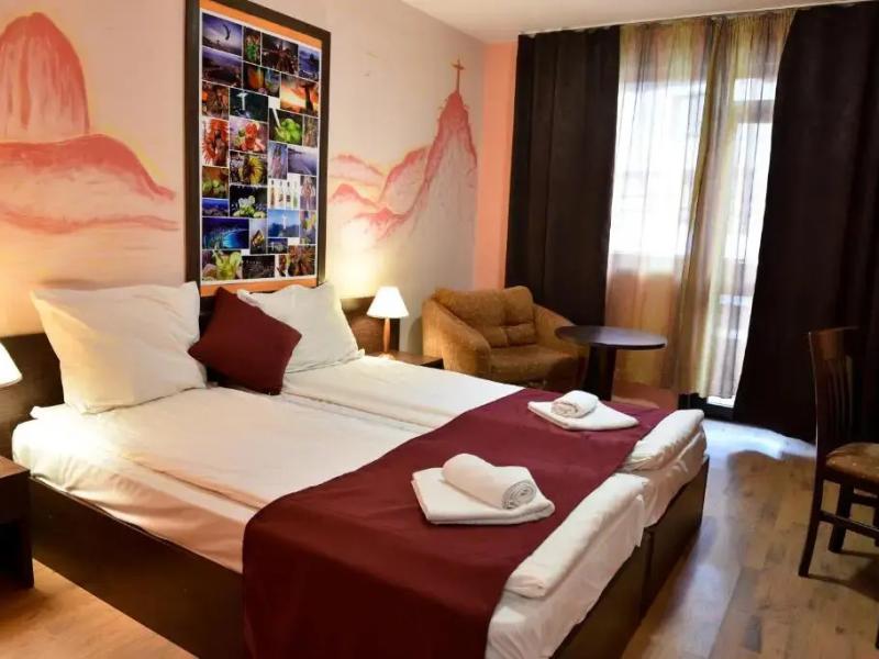 Ida Hotel