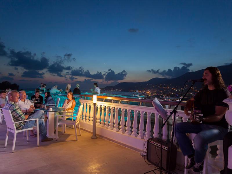 Sunny Hill Alya Hotel