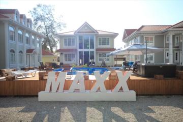 Отель Maxx Hotel Абхазия, Гудаута, фото 2