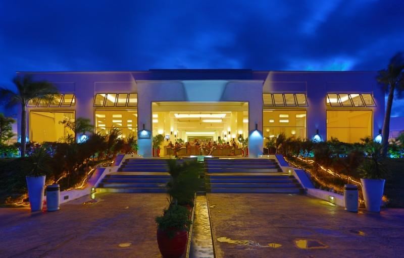 Valentin Perla Blanca (Adults Only)