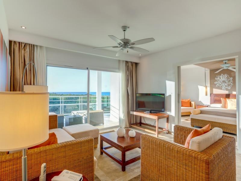 Valentin Perla Blanca (Adults Only)