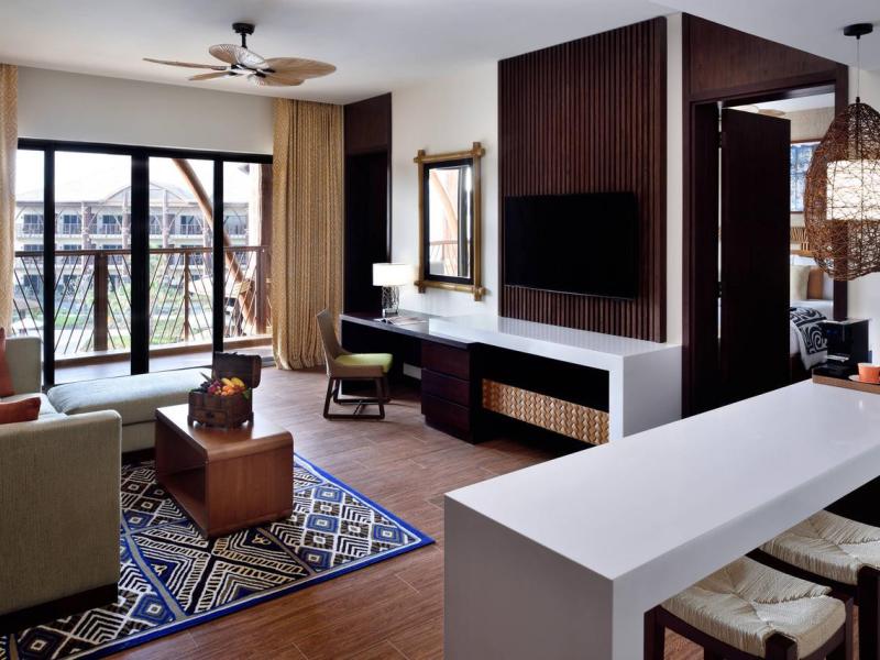 Lapita Dubai Parks & Resorts Autograph Collection