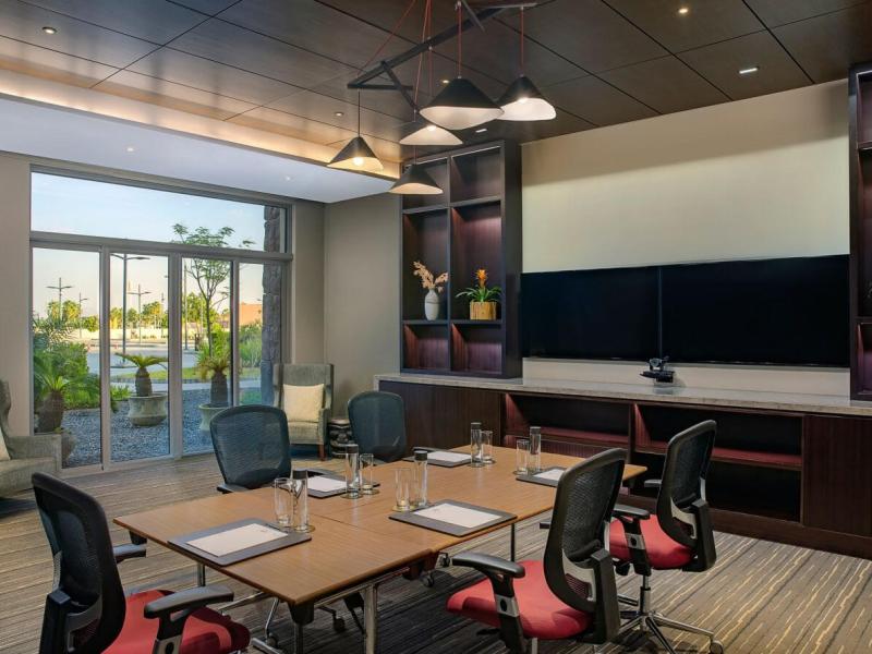 Lapita Dubai Parks & Resorts Autograph Collection