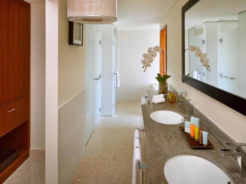 Lapita Dubai Parks & Resorts Autograph Collection