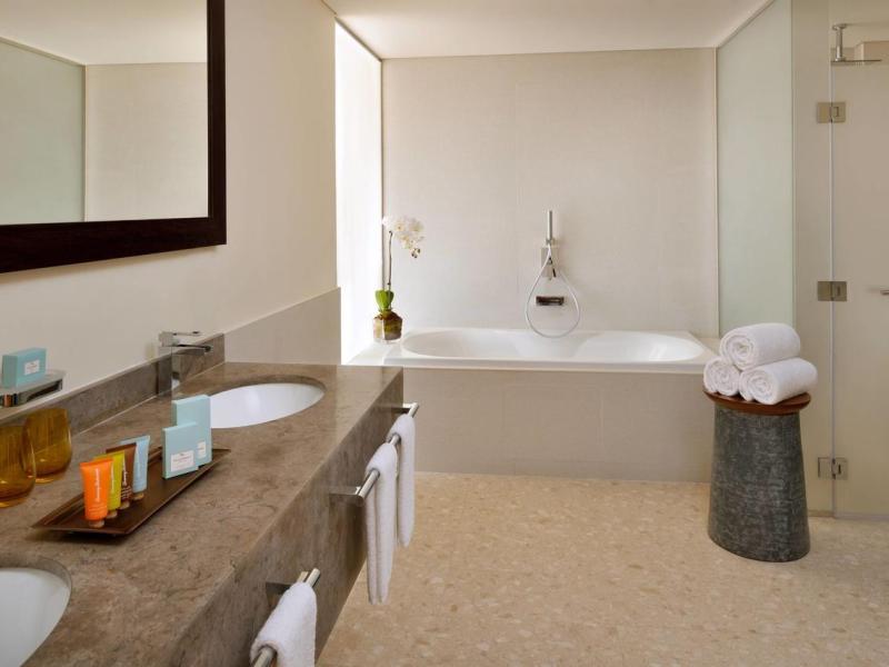 Lapita Dubai Parks & Resorts Autograph Collection