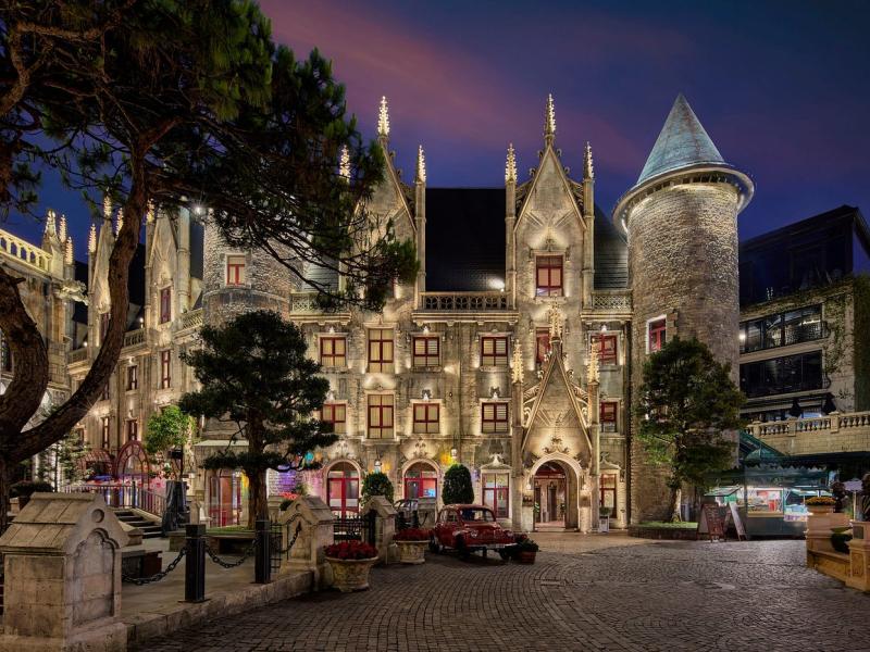 Mercure Danang French Village Bana Hills