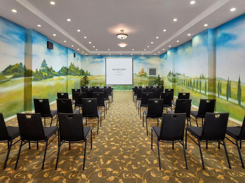 Mercure Danang French Village Bana Hills