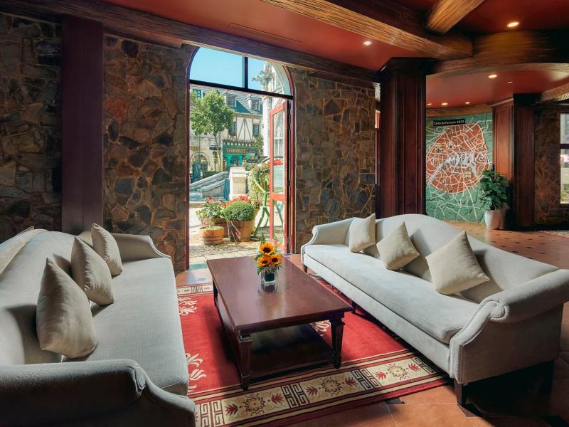 Mercure Danang French Village Bana Hills