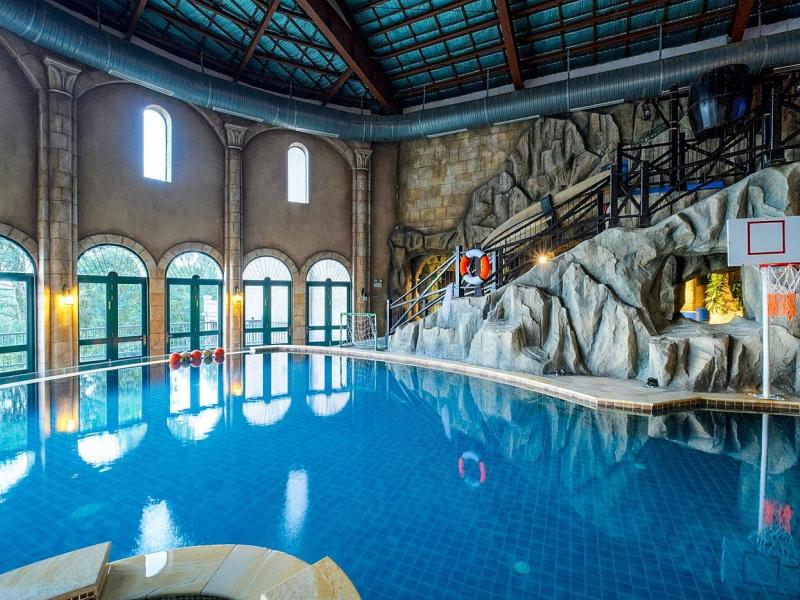 Mercure Danang French Village Bana Hills