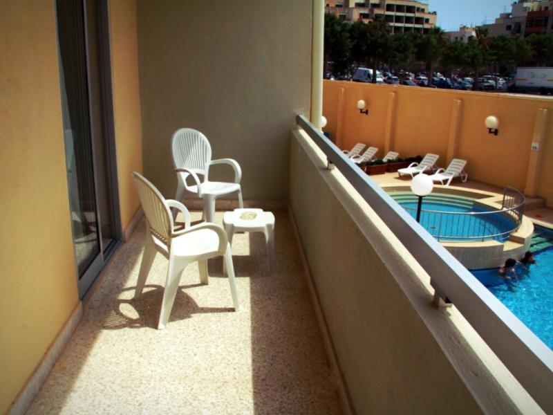 Mavina Hotel & Apartments