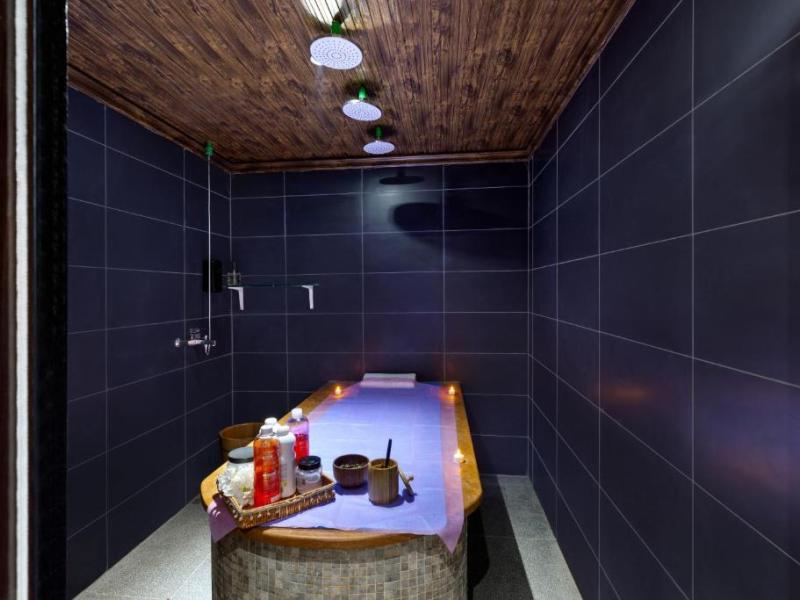 Royal Continental Hotel