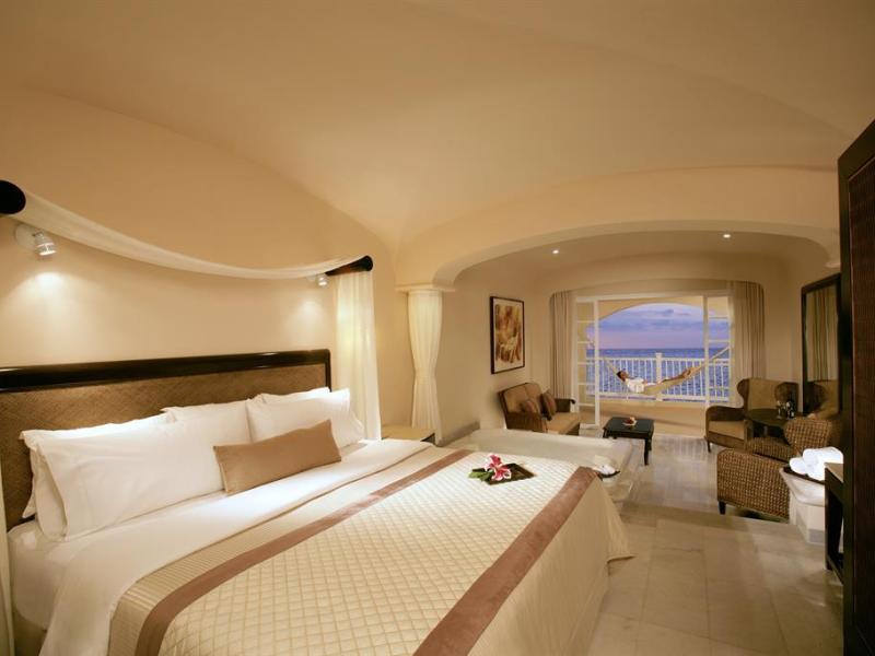 Cozumel Palace