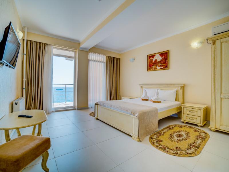 Арт-отель Азор