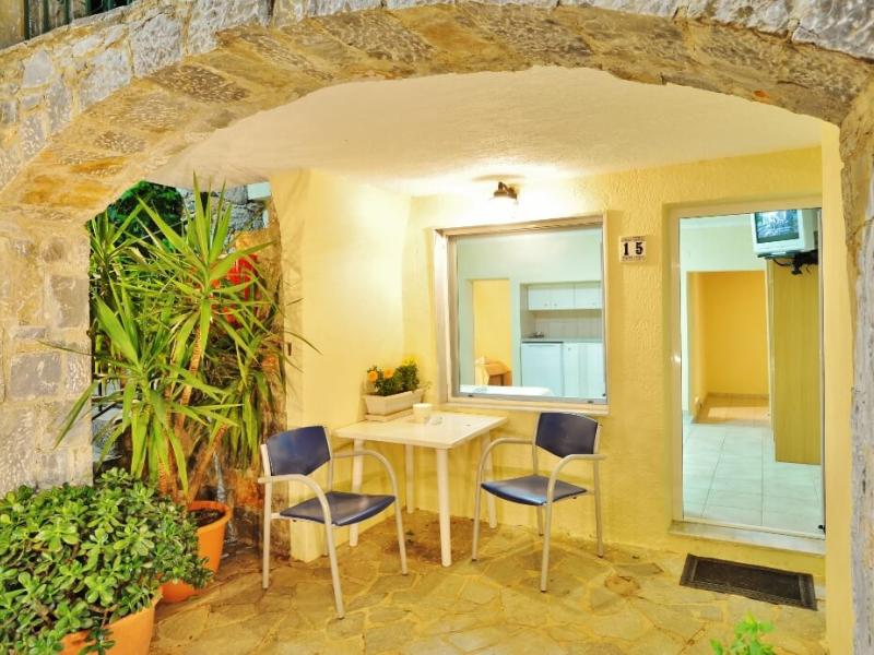 Ammoudara Beach Hotel & Apartments