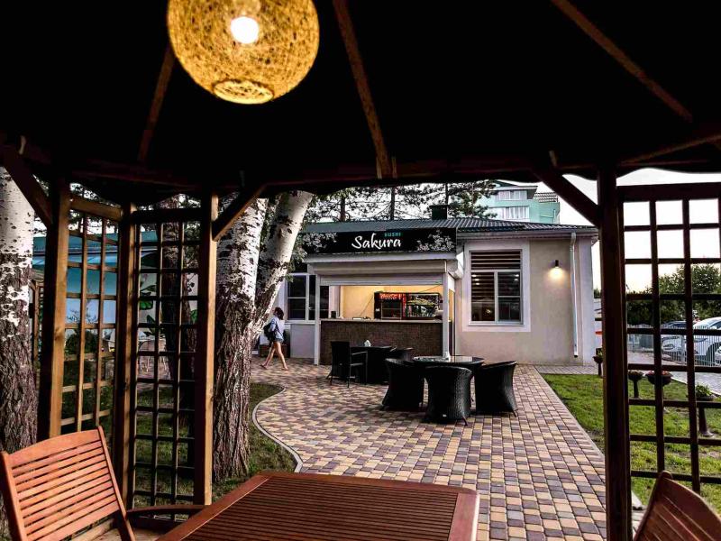 Лазурный Берег Парк-отель