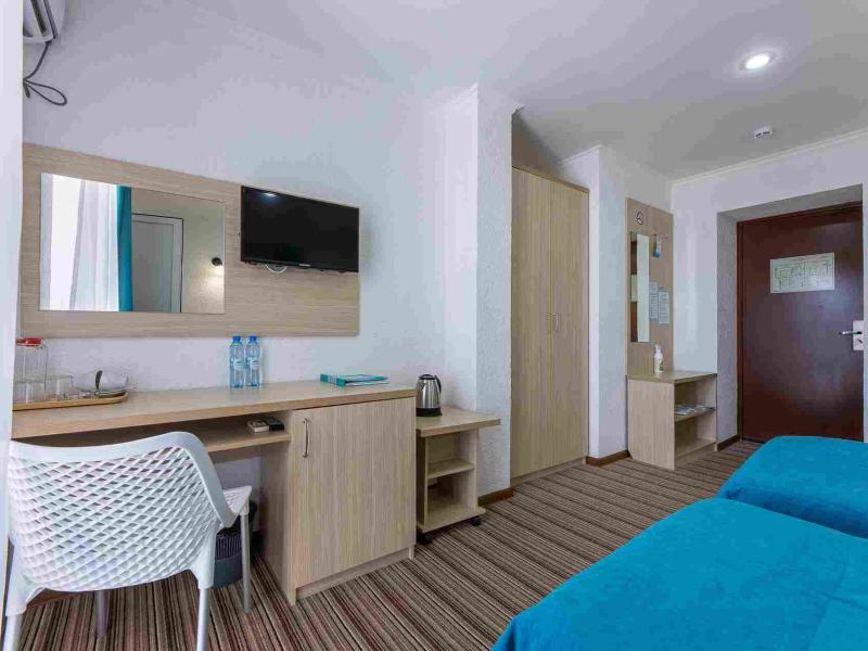 Лазурный Берег Парк-отель