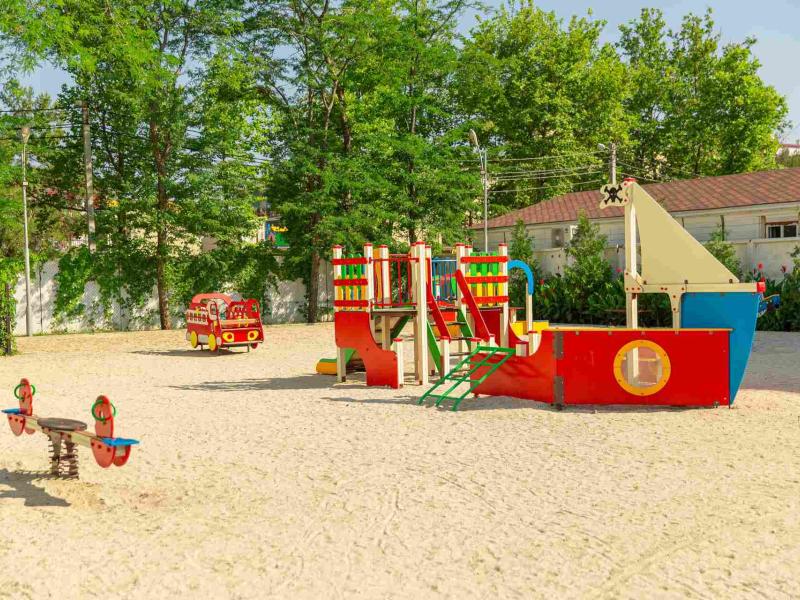 Лазурный Берег Парк-отель