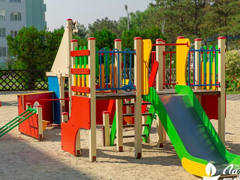 Лазурный Берег Парк-отель