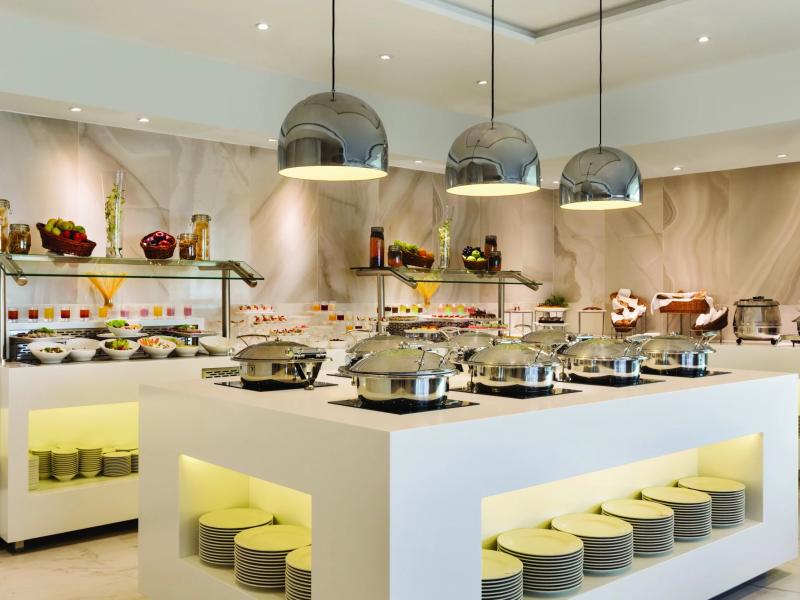 Hawthorn Suites by Wyndham Abu Dhabi