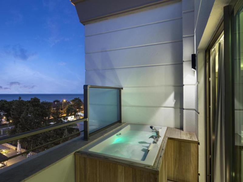 Dosinia Luxury Resort