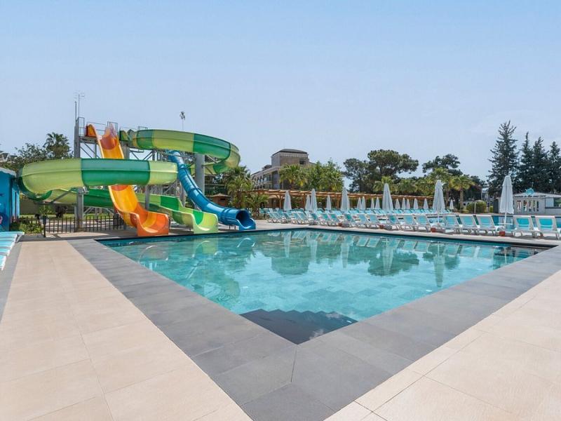 Dosinia Luxury Resort