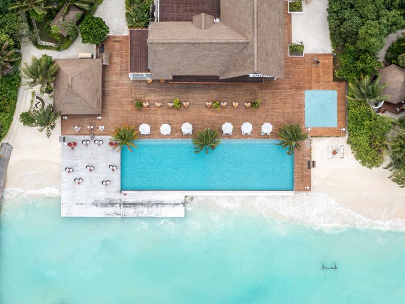 Mercure Maldives Kooddoo Resort