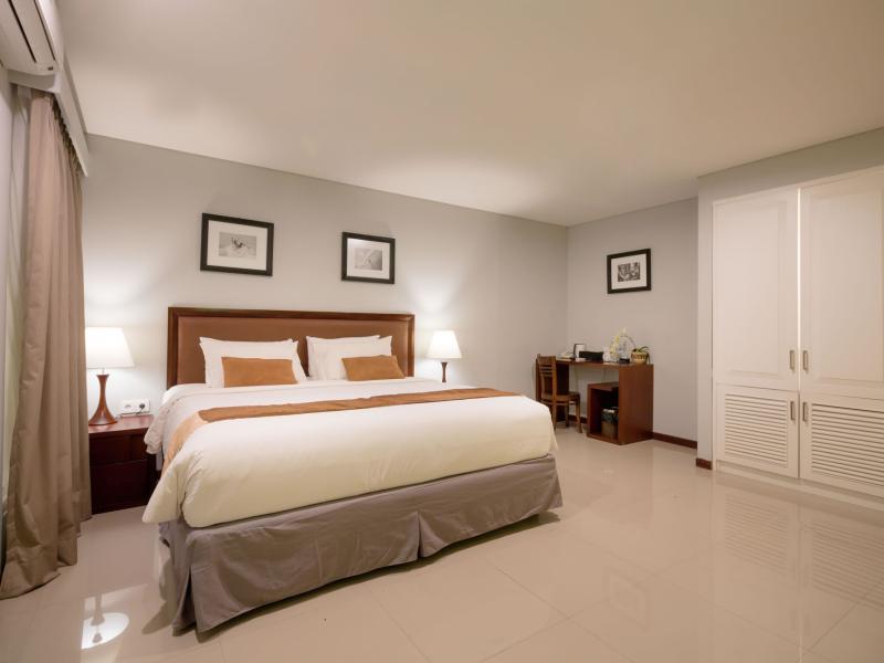 Kutabex Beach Front Hotel