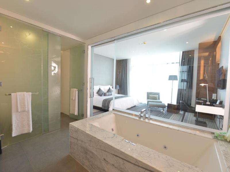 Ramee Grand Hotel & Spa