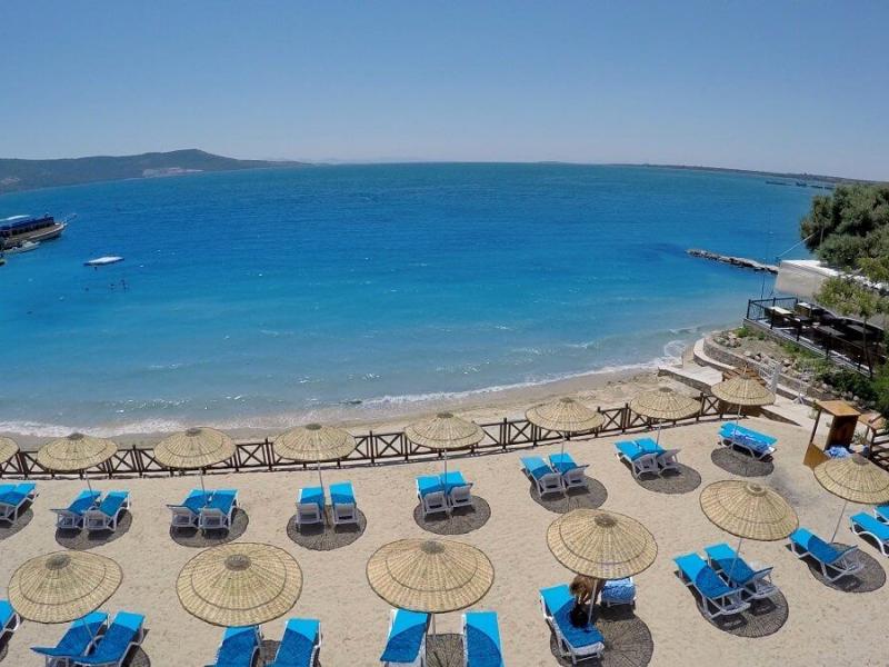 Carpe Mare Beach Resort