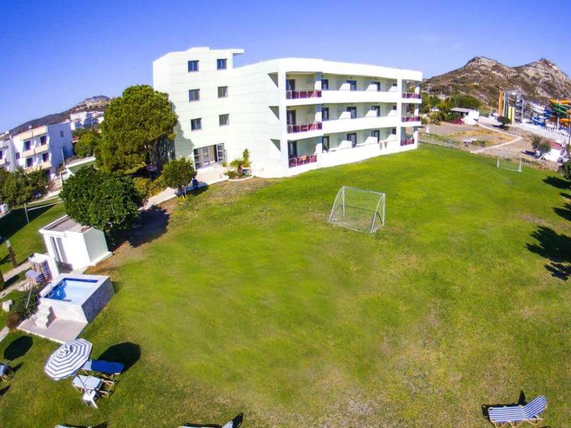 Stamos Hotel